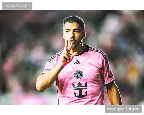 官方确认迈阿密国际与苏亚雷斯续约至2026年底再启征程