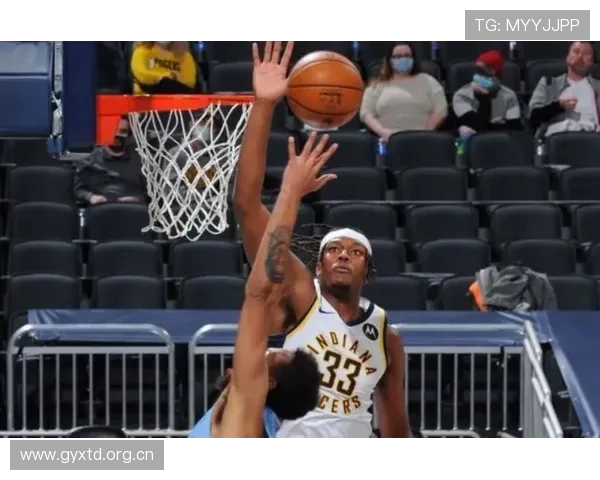 戈贝尔社媒告白女儿 篮球铁塔化身柔情父亲迎来小公主联盟防守支柱